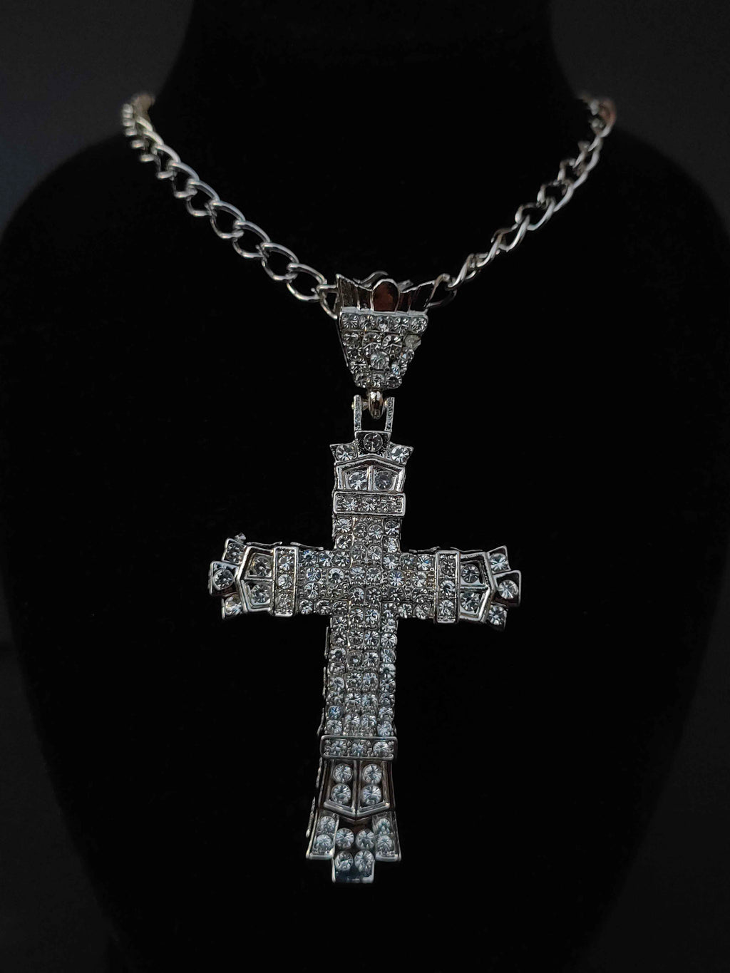 Royal Cross