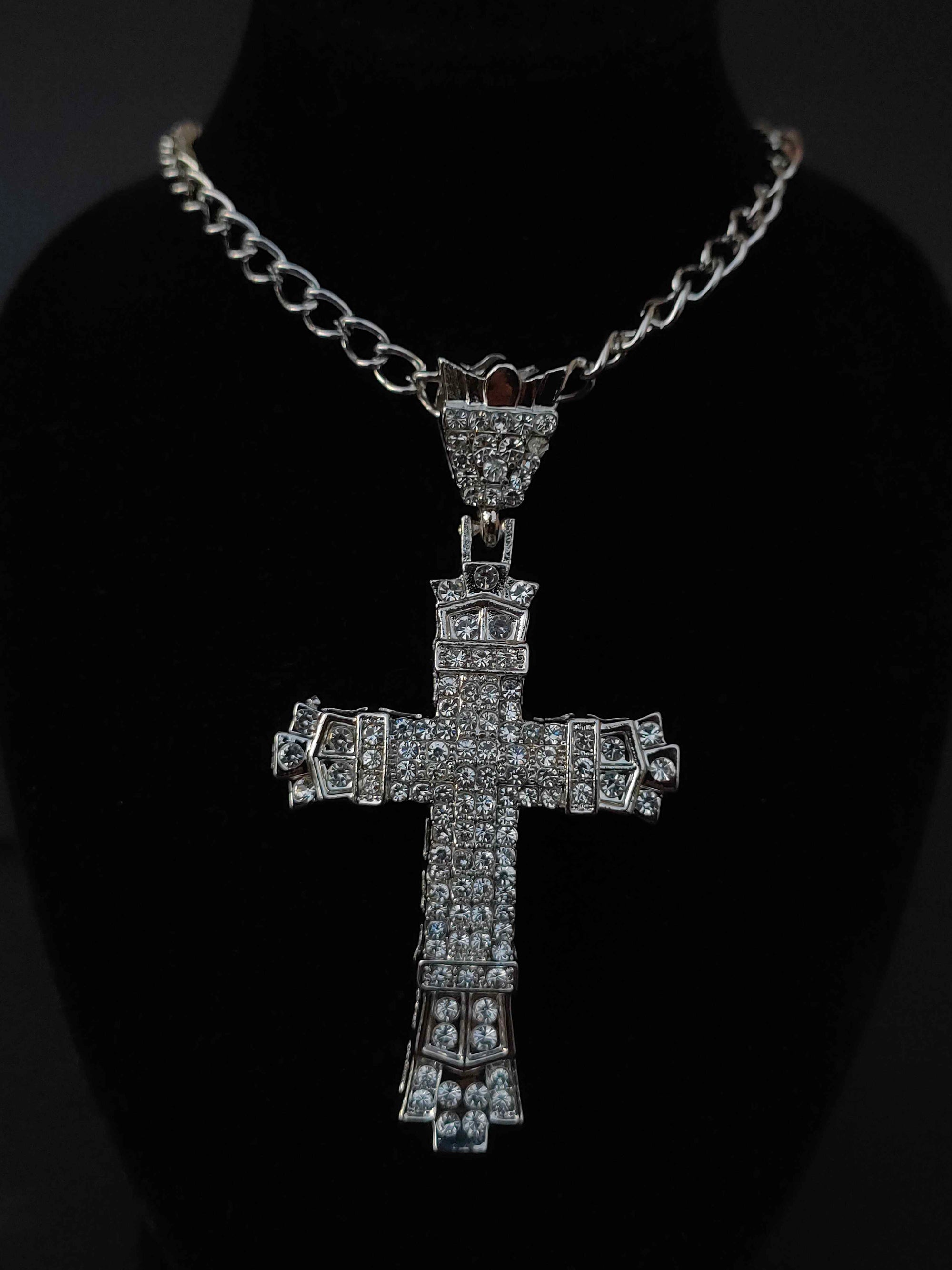 Royal Cross
